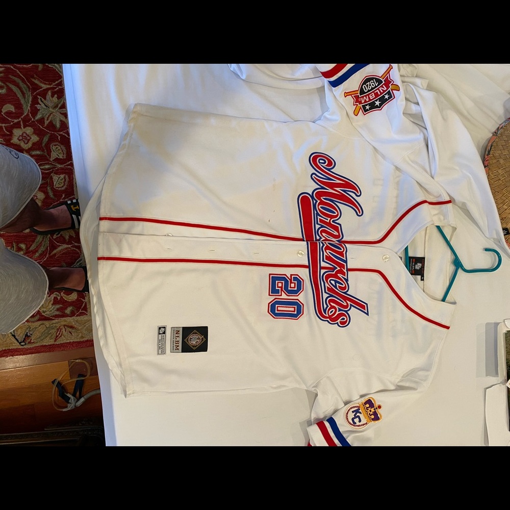 Very rare Kansas City Monarchs jersey. XL